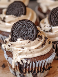 Cookies & Cream Oreo Cupcake
