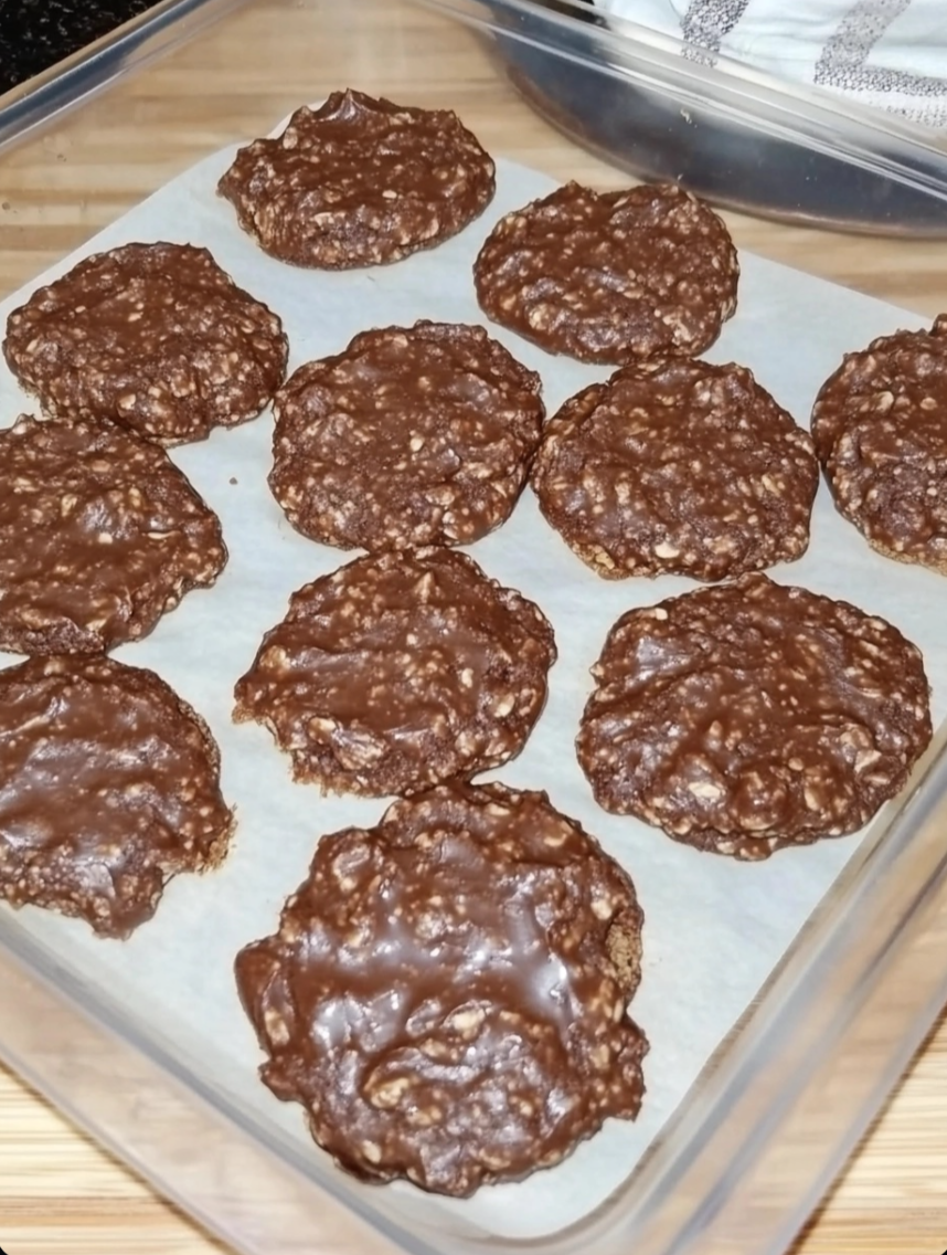10-Minute No-Bake Preacher Cookies (Gluten-Free) 🍪⚡