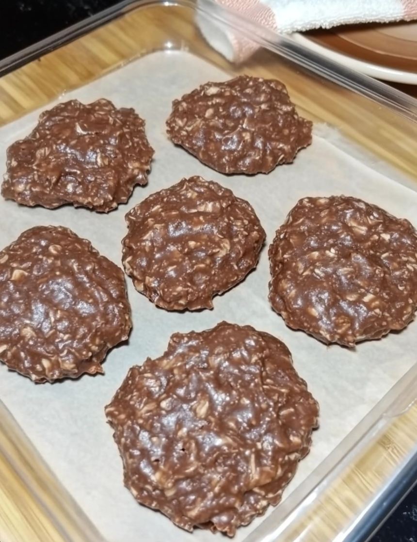 10-Minute No-Bake Preacher Cookies (Gluten-Free) 🍪⚡
