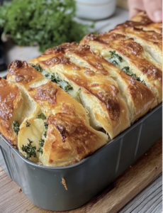 Garlic bread / Sarımsaklı Ekmek