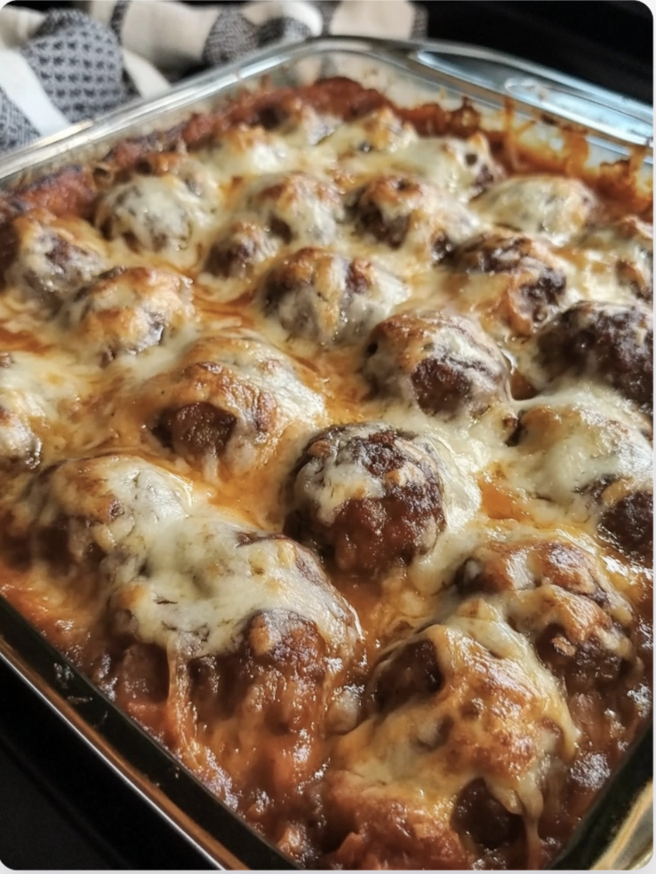 Cheesy Meatball Bake