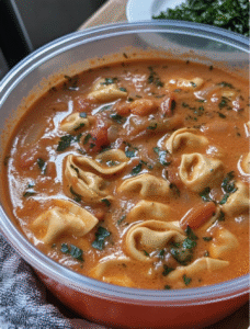 Creamy Tomato Tortellini Soup