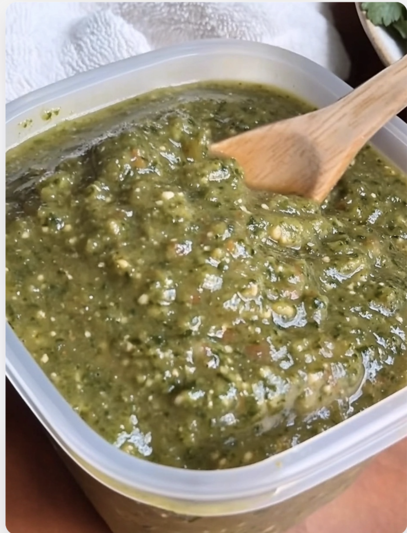 Fire Roasted Green Salsa Verde (Tatemada)