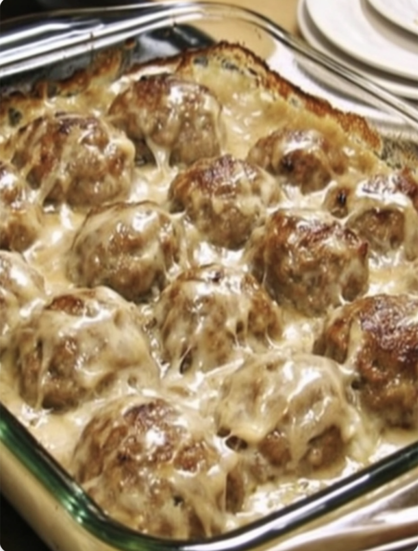 Grandma’s Slow-Cooked Swedish Meatballs