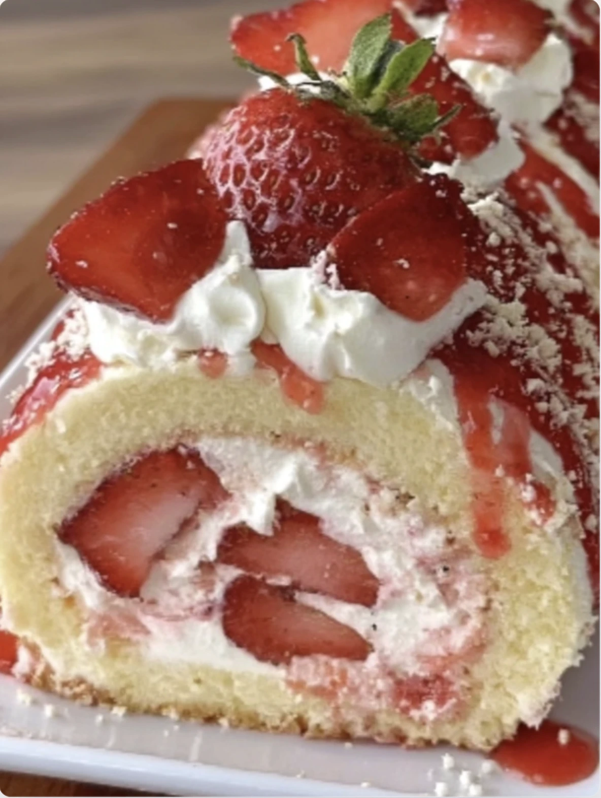 Strawberry Cheesecake Rolls