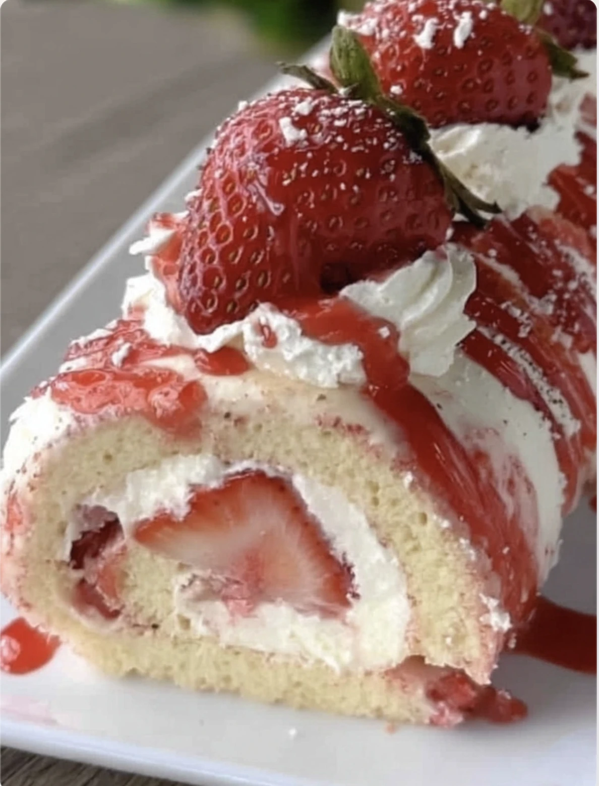 Strawberry Cheesecake Rolls