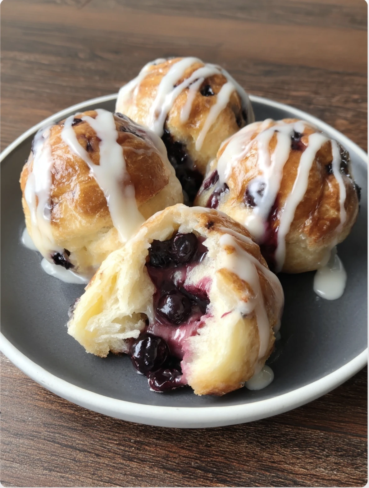 Easy Blueberry Pie Bombs