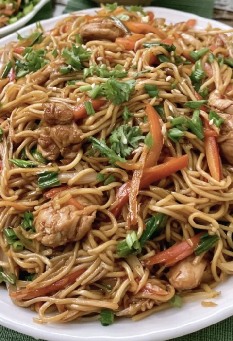 Easy Chicken Lo Mein Recipe