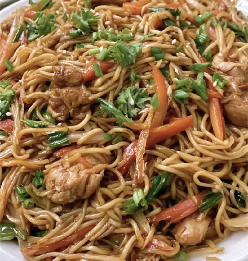 Easy Chicken Lo Mein Recipe