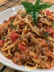 Easy Creamy Italian Spaghetti & Ground Beef One Pot Meal