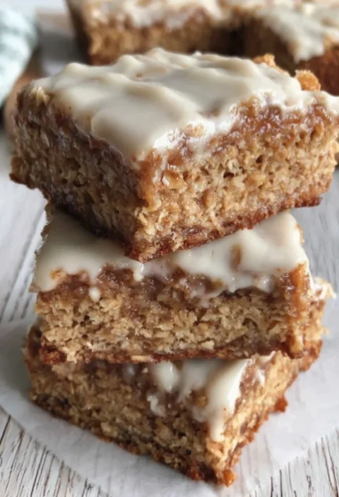 Frosted Oatmeal Cookie Bars