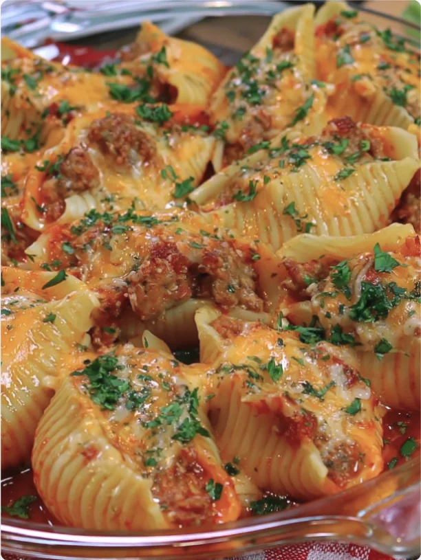 Cheesy Stuffed Pasta Bake