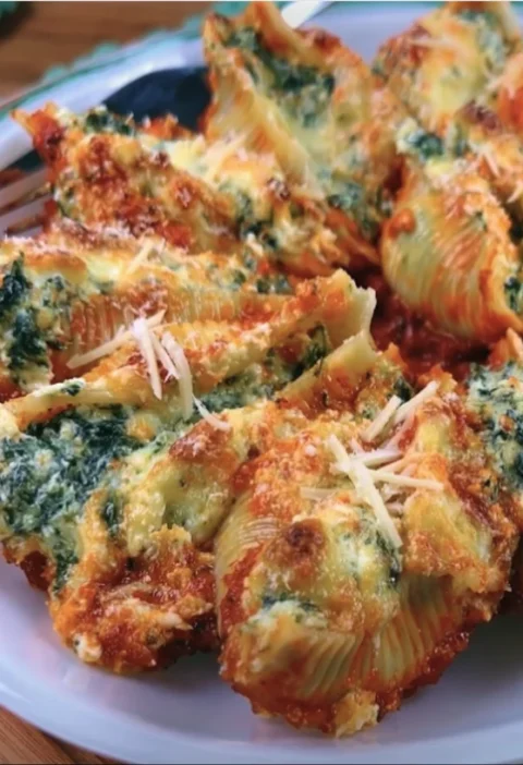 Spinach Ricotta Stuffed Shell