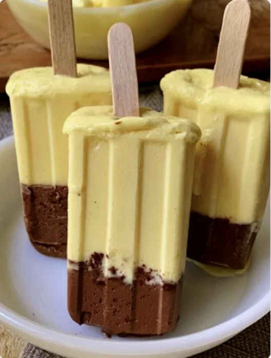Creamy Chocolate-Bottom Popsicles