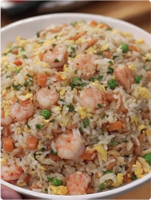 Easy Egg Fried Rice with Shrimp